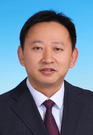 袁亚兴